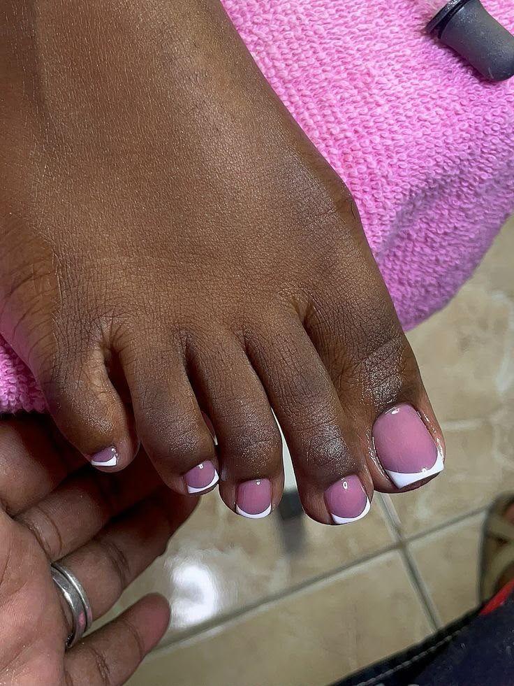ACRYLIC OVERLAY ON TOES